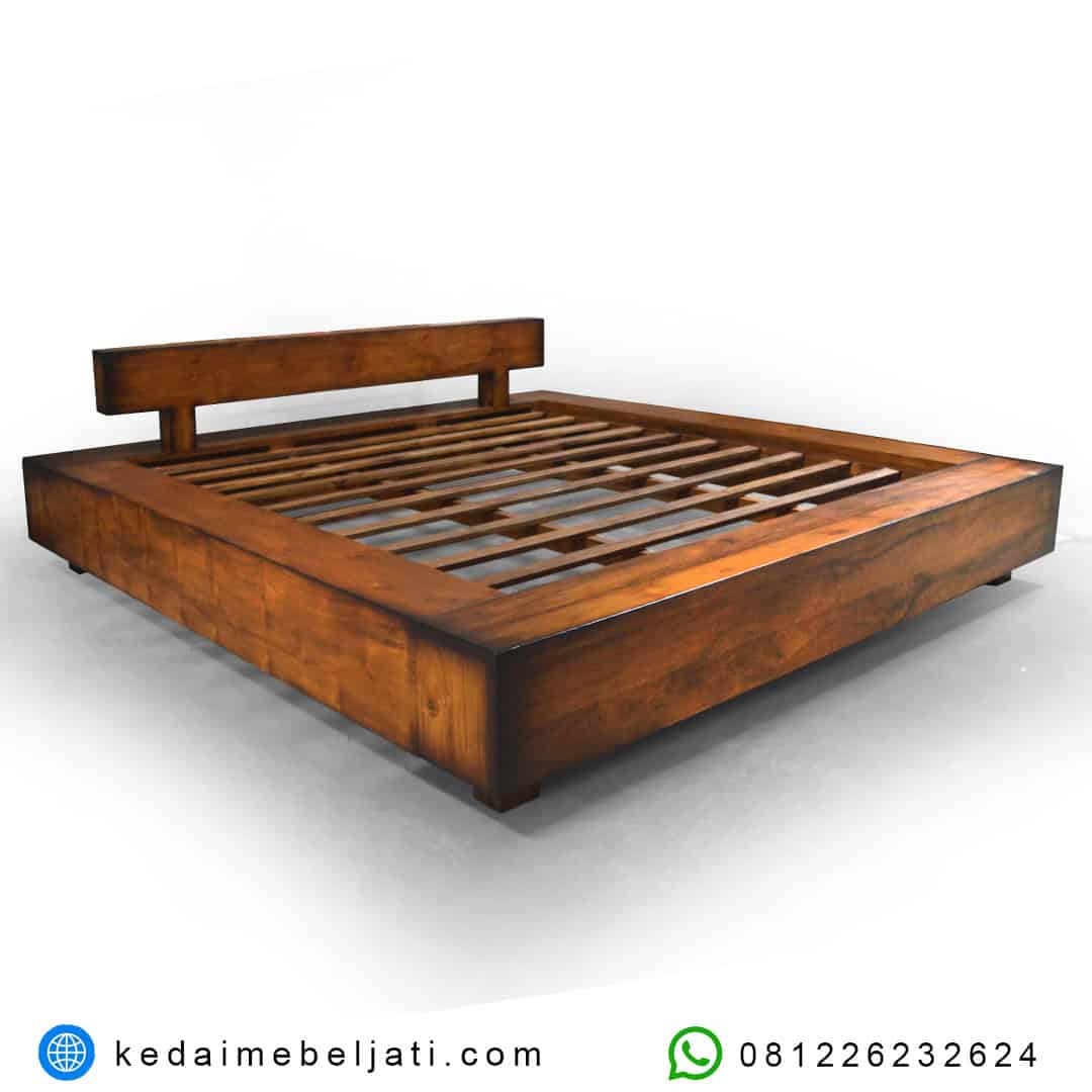 Tempat Tidur Jati Blok