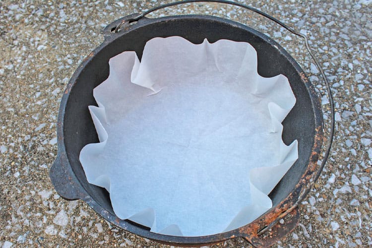 Make Your Own Dutch Oven Liners