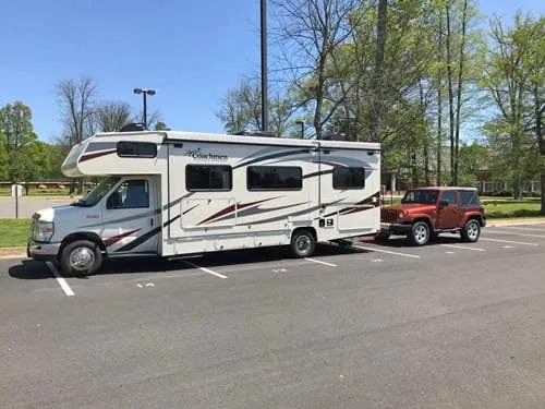 Coachmen Freelander 28BH 2018 (2)