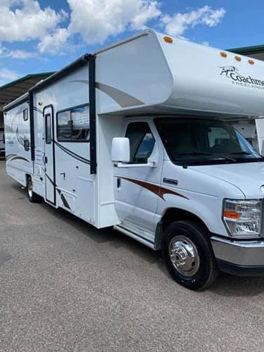 Coachmen Freelander 32BH 2013
