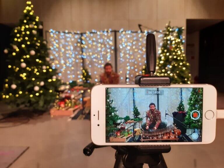 Advent a Lóvasúton – online