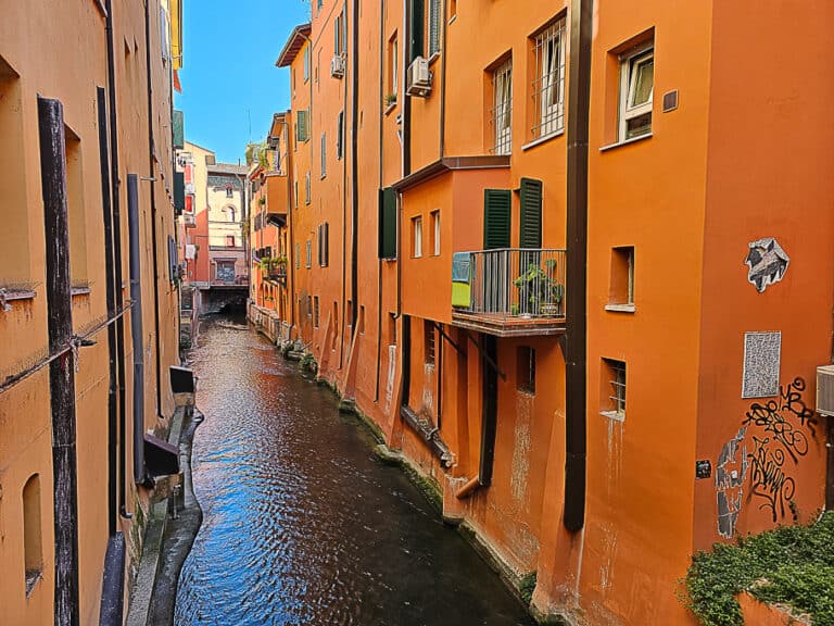 Bologna canals are un unexpected photo spot in Bologna
