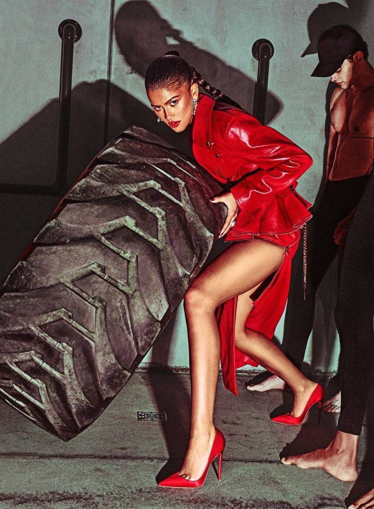 Zendaya Covers the Latest Issue ELLE Magazine