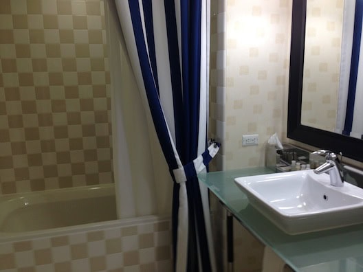 Renaissance ClubSport bathroom