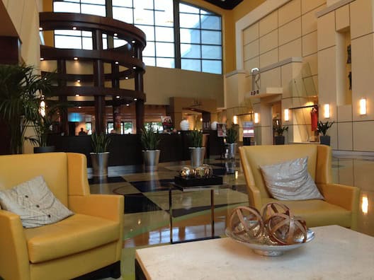Renaissance ClubSport lobby