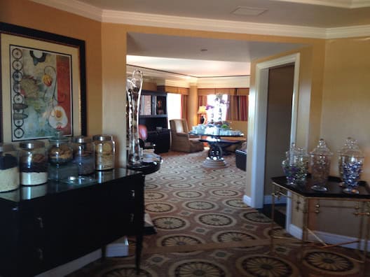 Langham Pasadena lounge