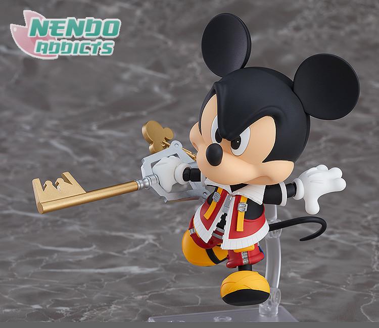 Nendoroid - #1075 - King Mickey pose3