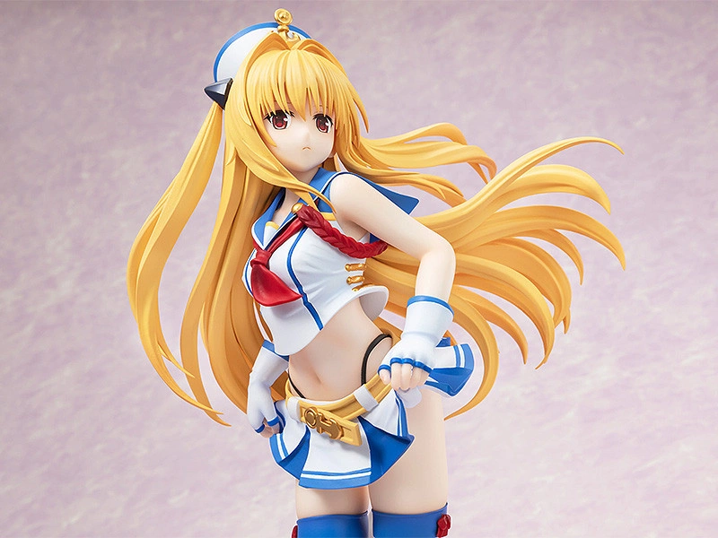 Nendo Addicts - Caworks To Love-ru Darkness Golden Darkness Breezy Seaside Version Pose6