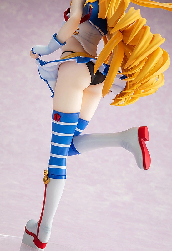 Nendo Addicts - Caworks To Love-ru Darkness Golden Darkness Breezy Seaside Version Pose8