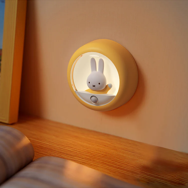 Nendo Addicts - Mipow - Miffy Auto Sensor Light Pink Version 1