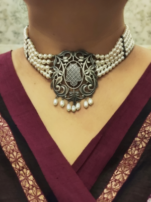Swarovski Pearls Choker – Silver Matte