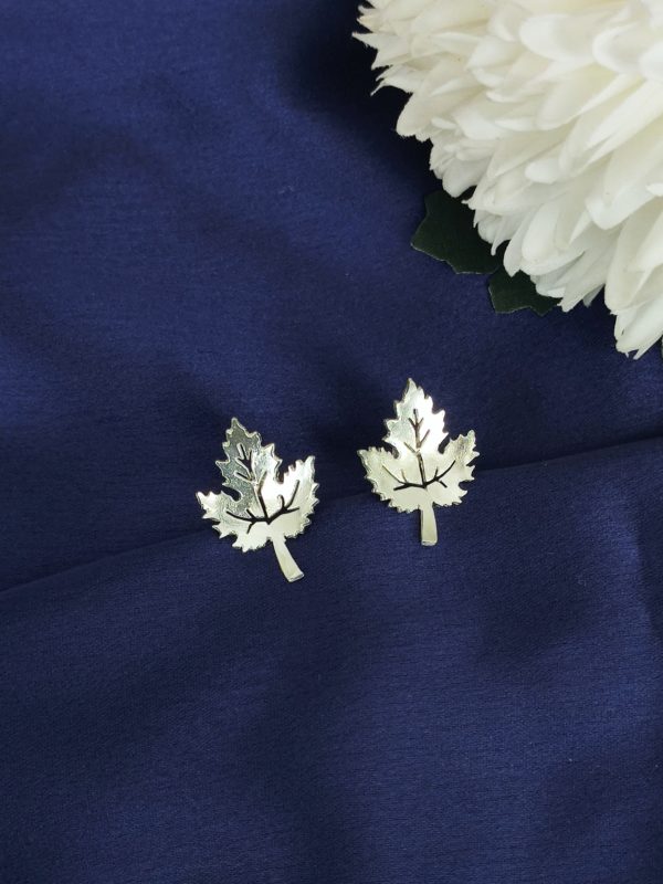 Maple Leaf Studs
