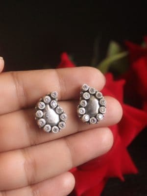 Paisley studs – Zircon