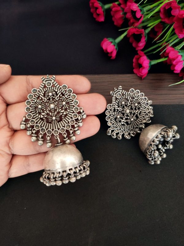 Jaali Jhumka with Oversized Stud - Image 2