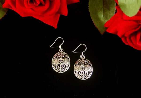 Oval Jaali Drops
