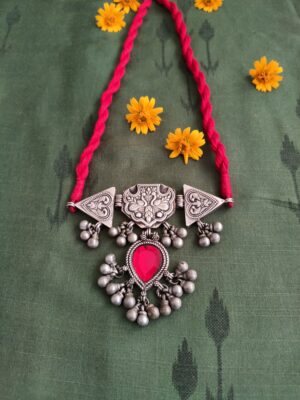 Vintage Choker – Red