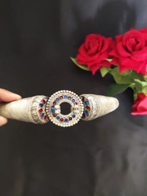 Traditional Vintage Hasli