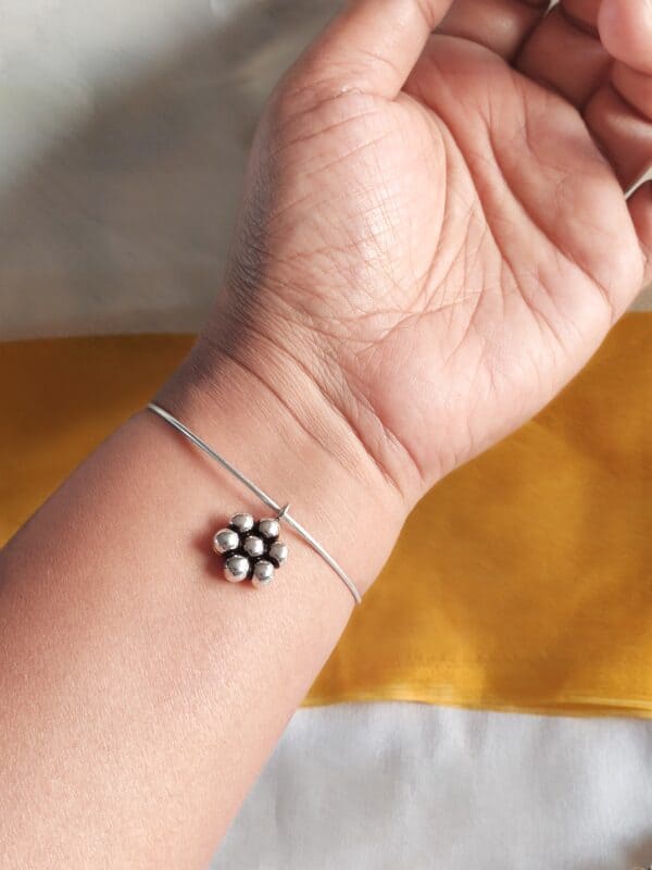 Kudi Charm Bangle