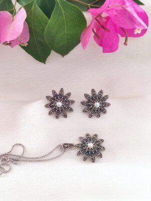 FLORA Swiss Marcasite Sunflower Set