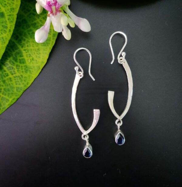 Super light hanging Sapphire drops