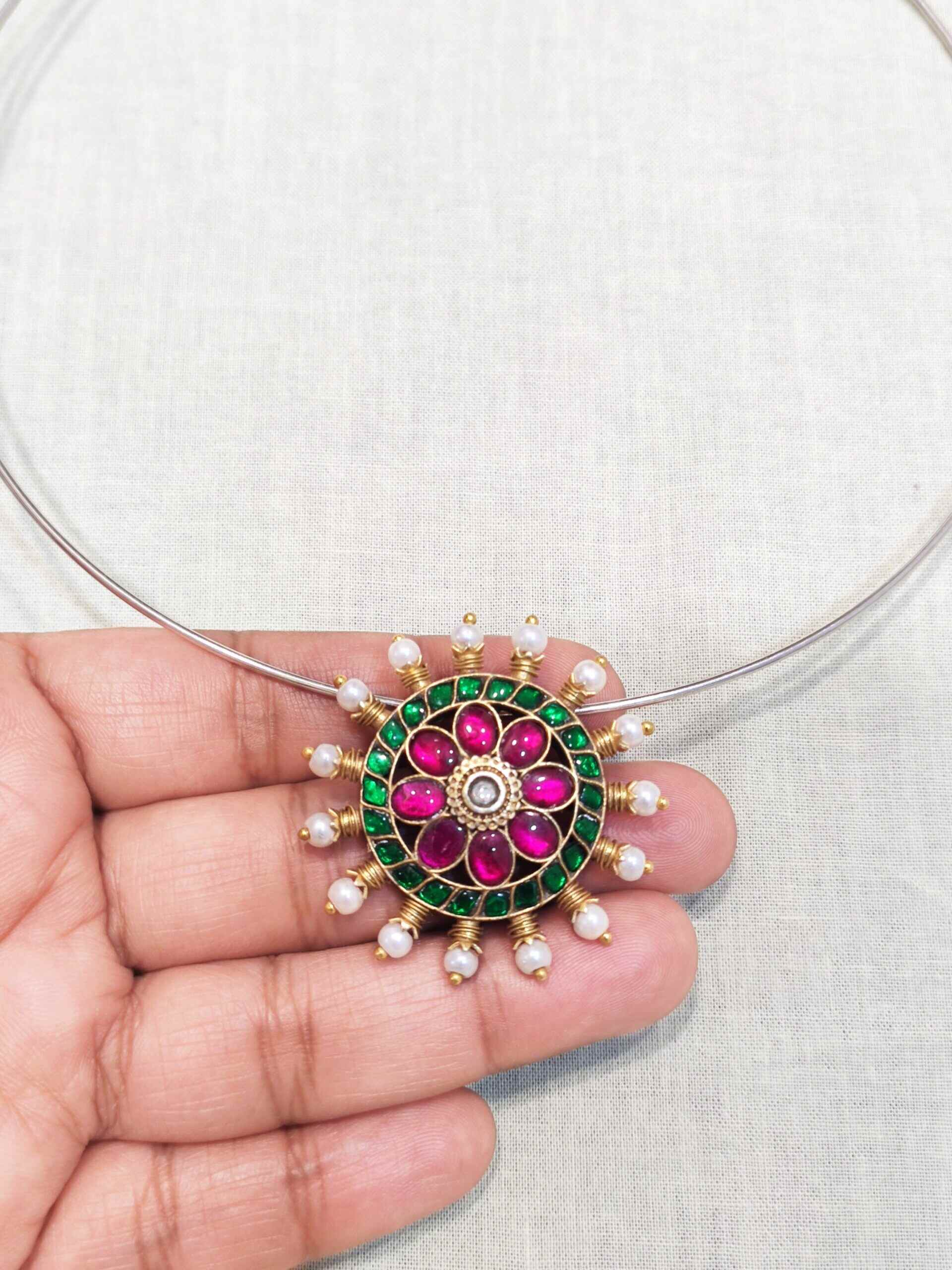 Kundan Pendant Hasli - Image 3