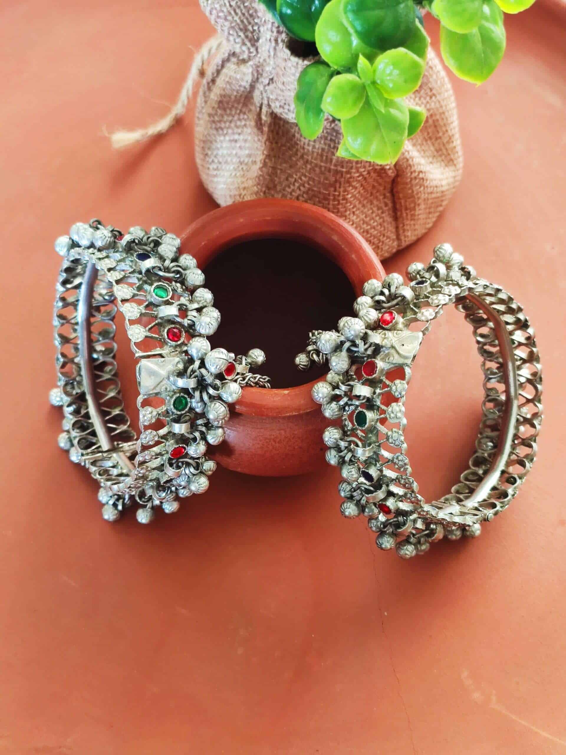 Vintage Ghungroo Bangles 2.2/2.4 (Openable) - Image 4
