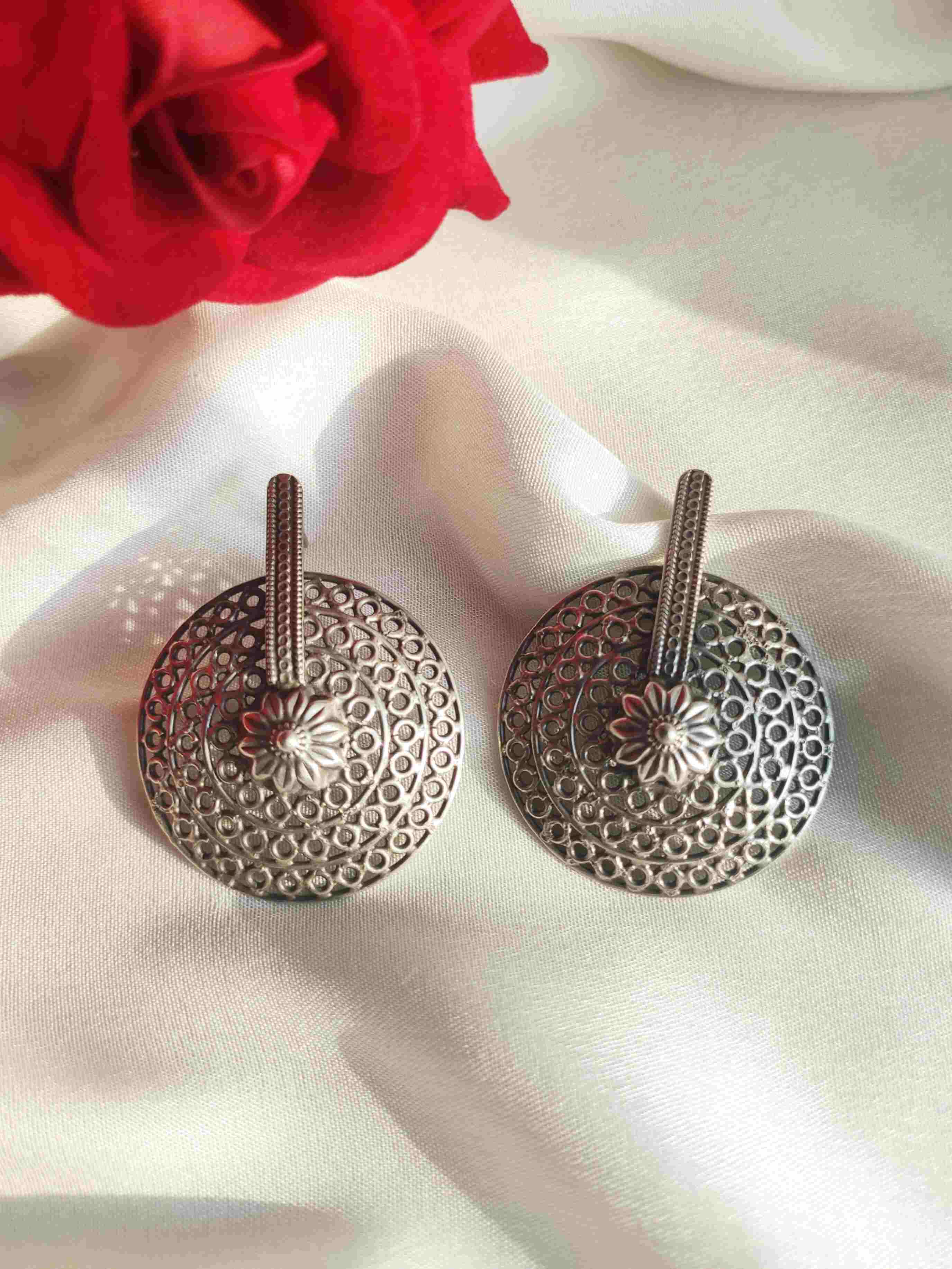 Oversized Jaali Studs