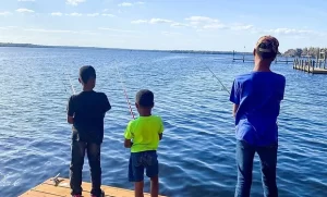 kids fishing