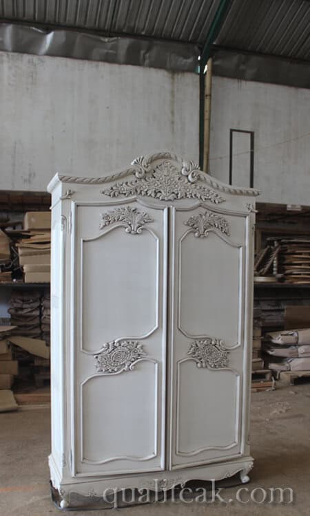 How To Paint Wood Furniture White