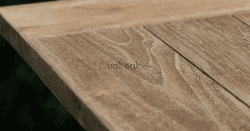 choosing outdoor teak furniture