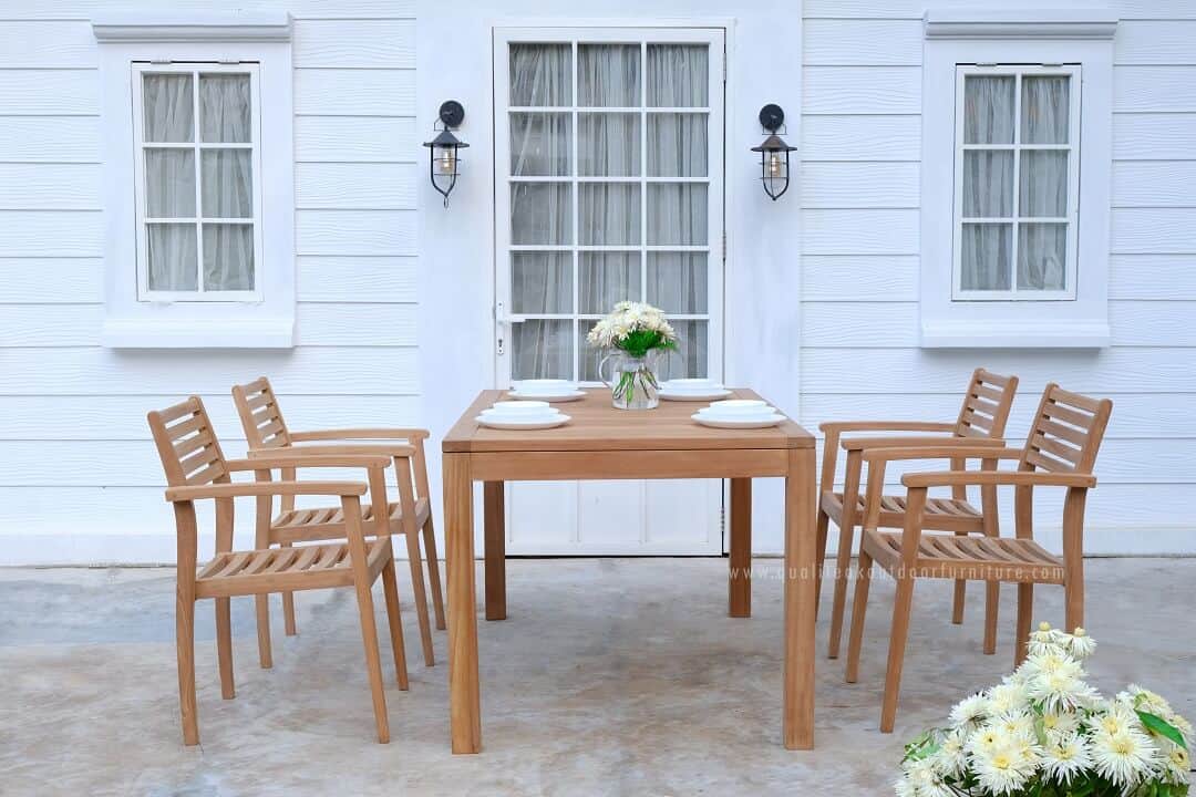outdoor stacking chair
