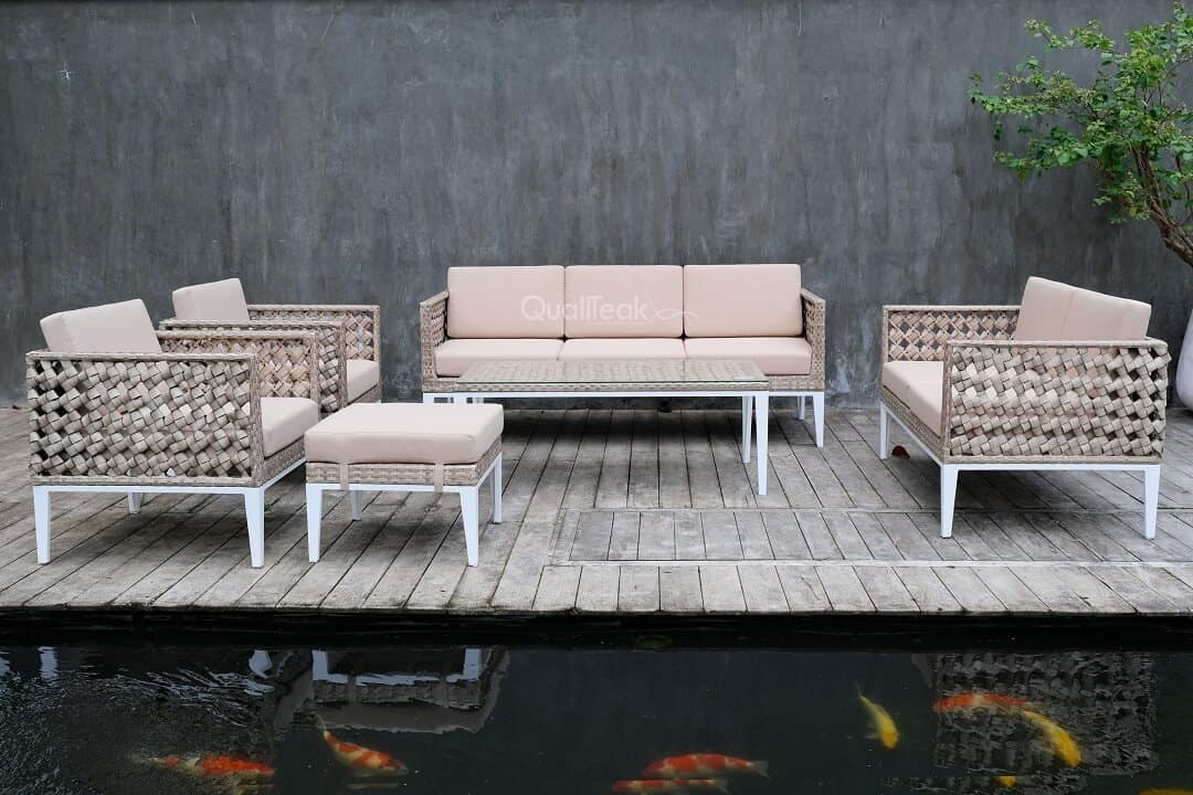 outdoor lounge sofa