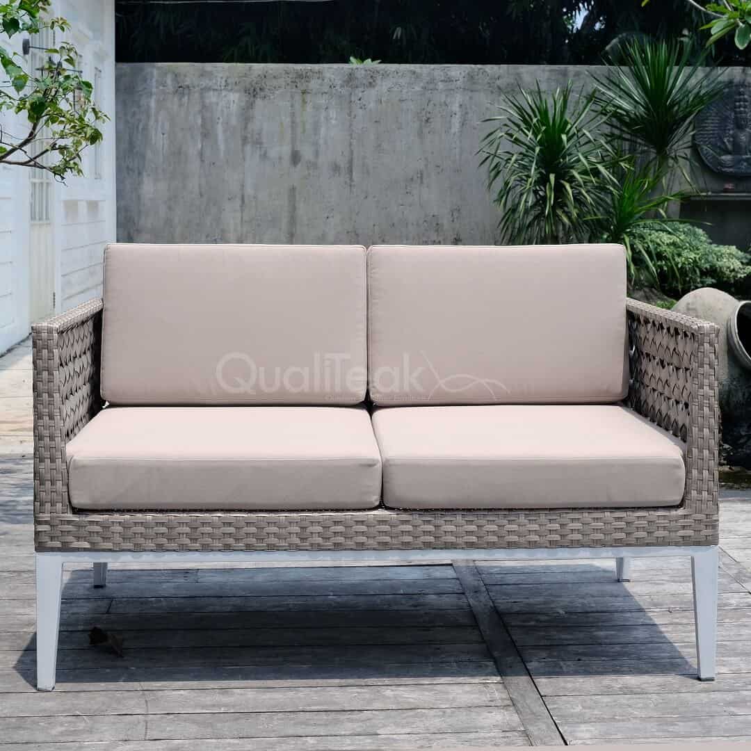 outdoor lounge sofa