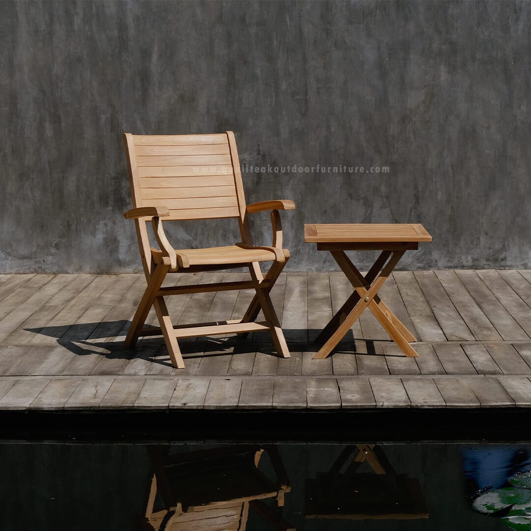 Maluku folding arm chairs