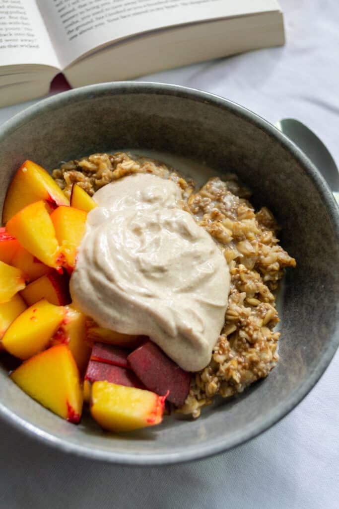 peach and cream oatmeal with yogurt