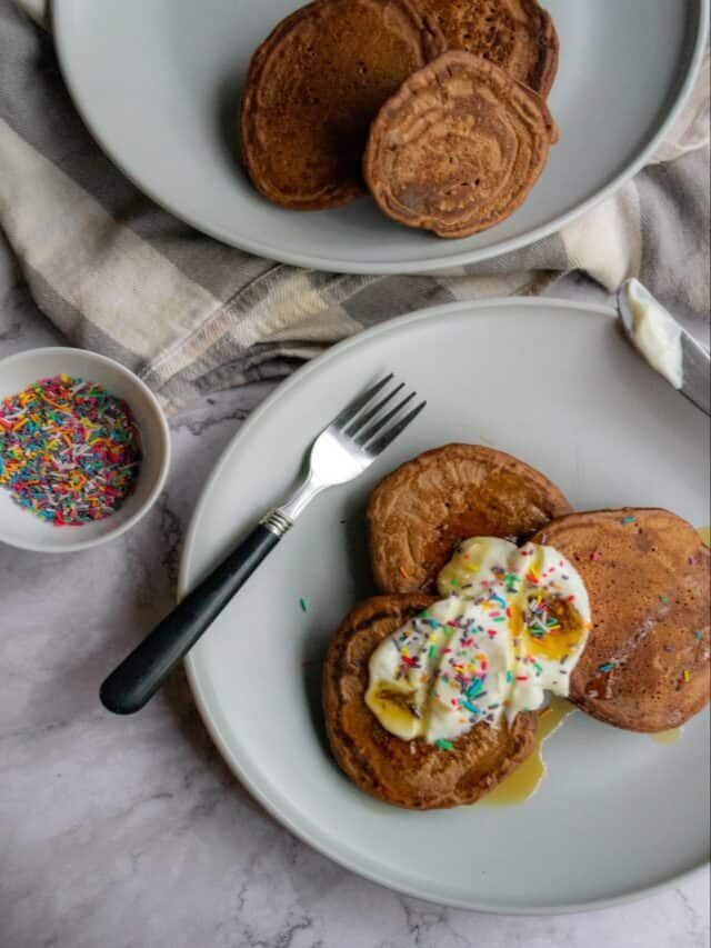 Healthy Chocolate Pancakes