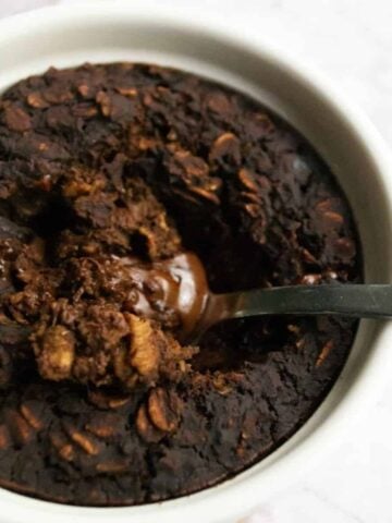 Bowl of brownie batter overnight oats.