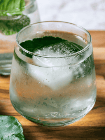A square thumbnail photo of a yuzu mocktail.