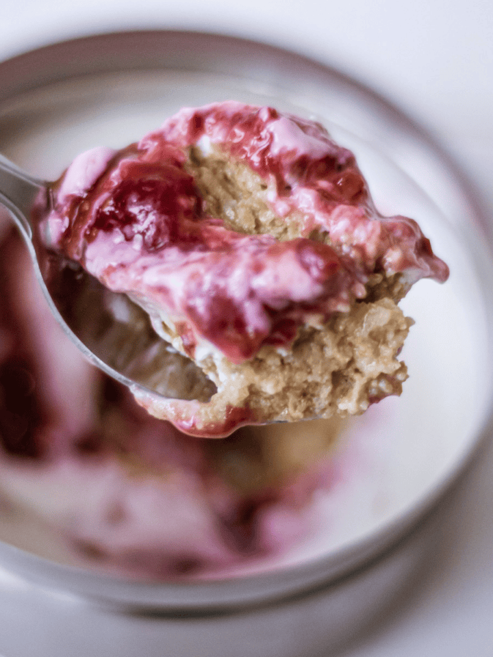 Cheesecake overnight Weetabix recipe thumbnail image.