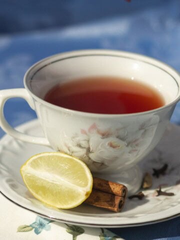 Best cinnamon sticks for tea thumbnail image.