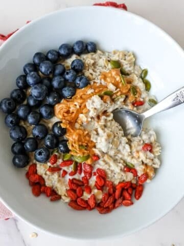 Almond milk porridge thumbnail image.