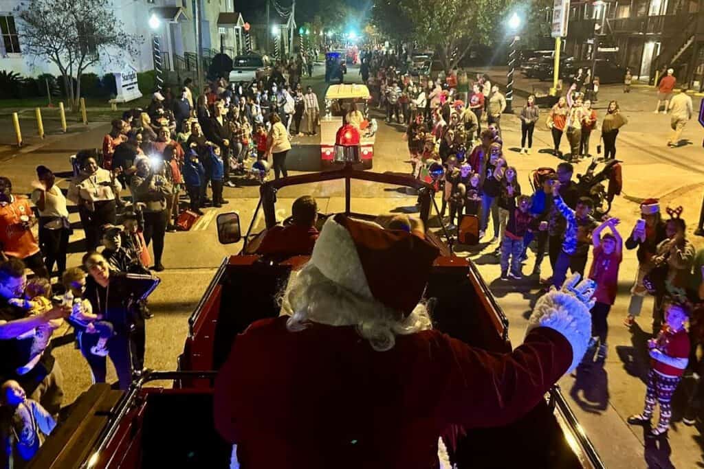 Experience the Vibrant Festivals and Events of Slidell, Louisiana: Christmas parade