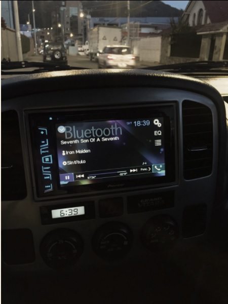Pioneer AVH-290BT in dash
