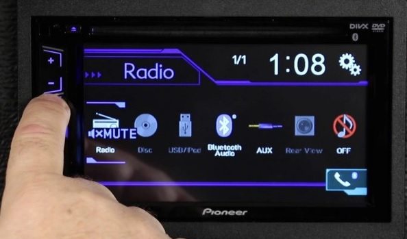 AVH-290BT media selection screen image