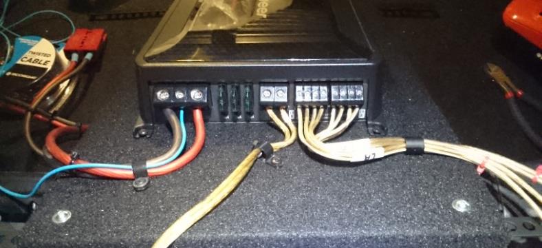 Pioneer GM-D9605 wiring connection installation example