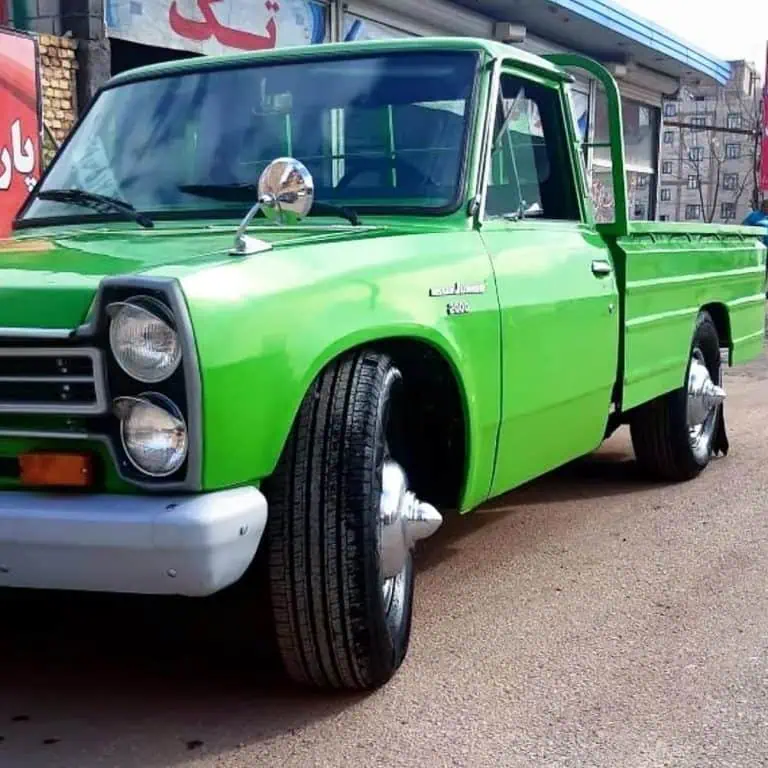 نیسان سبز نیم رخ