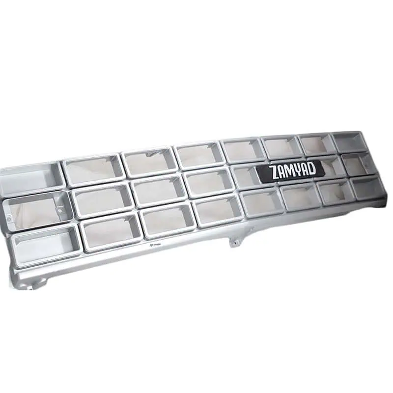 جلو پنجره نیسان