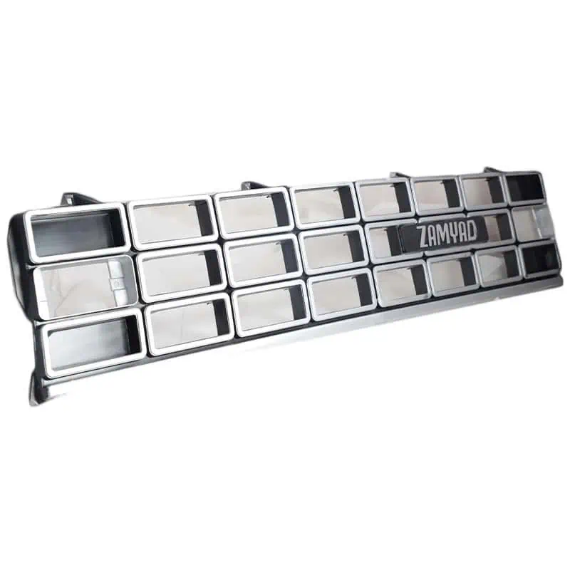 جلو پنجره نیسان