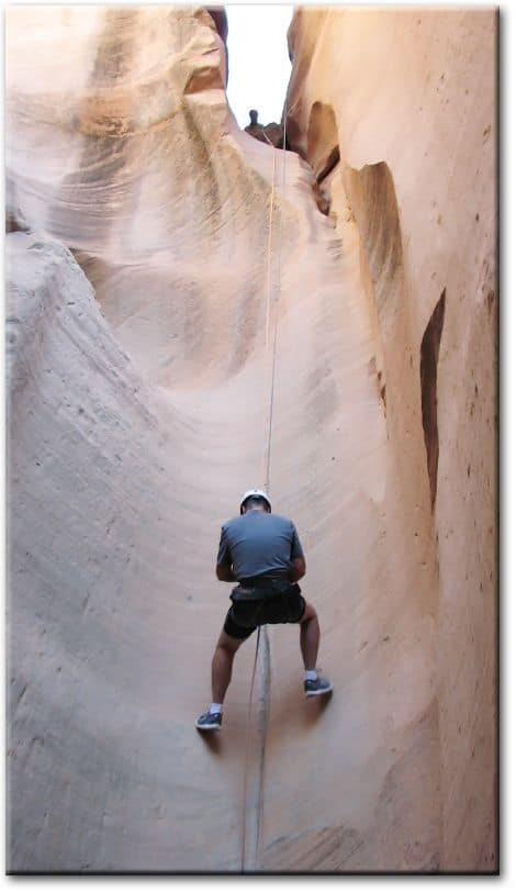 Canyoneering repelling