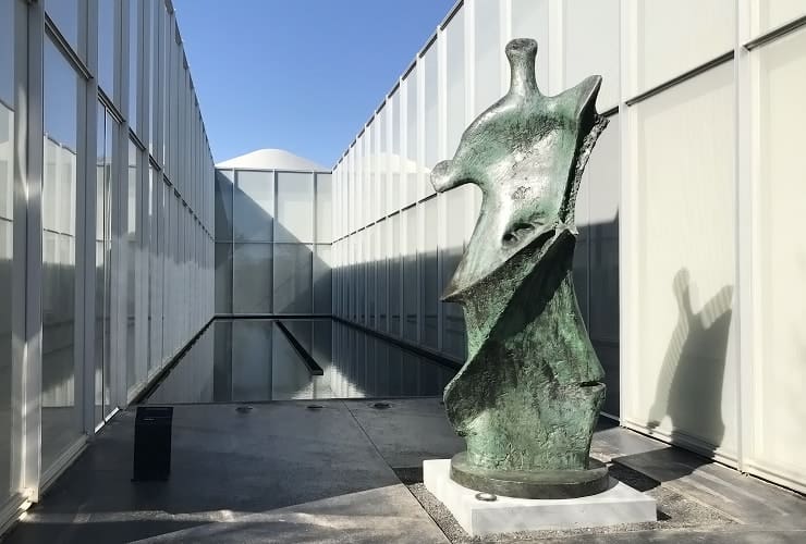 NCMA_Museum Park - Large Standing Figure - Knife Edge